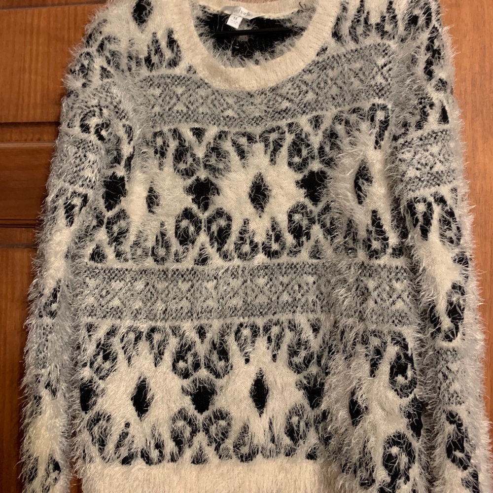 Fuzzy leopard sweater